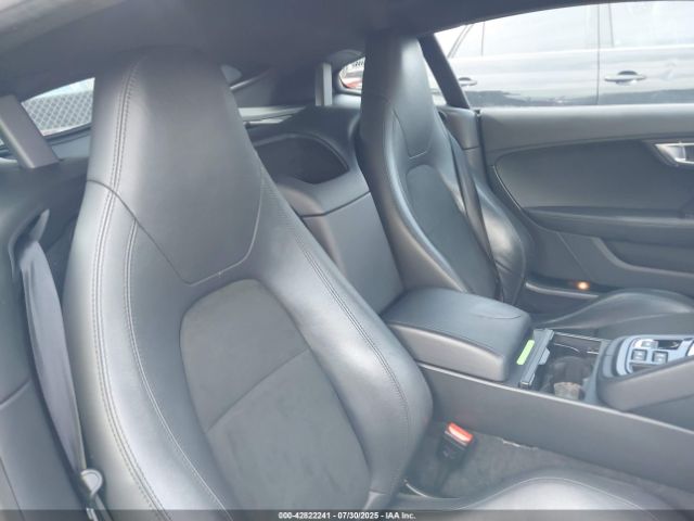 2017 JAGUAR F-TYPE SAJWA6AT2H8K42838 Photo 7