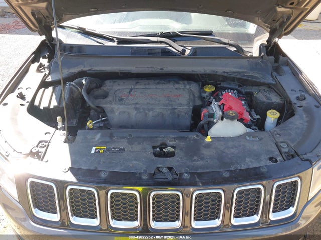 2020 Jeep Compass Latitude 4x4 მანქანა იყიდება აუქციონზე, vin: 3C4NJDBB0LT163828, აუქციონის ნომერი: 42822252