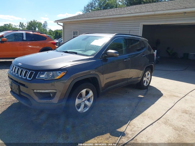 2020 Jeep Compass Latitude 4x4 მანქანა იყიდება აუქციონზე, vin: 3C4NJDBB0LT163828, აუქციონის ნომერი: 42822252