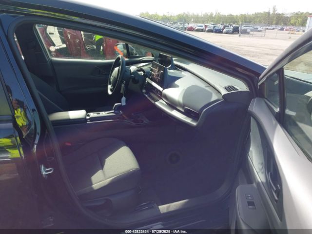 2024 TOYOTA PRIUS JTDACAAU9R3017183 Photo 4