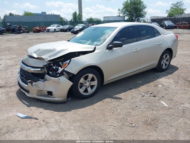 Chevrolet lkw 2015 1G11A5SL0FF107070 Image 2