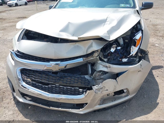 Chevrolet lkw 2015 1G11A5SL0FF107070 Image 6