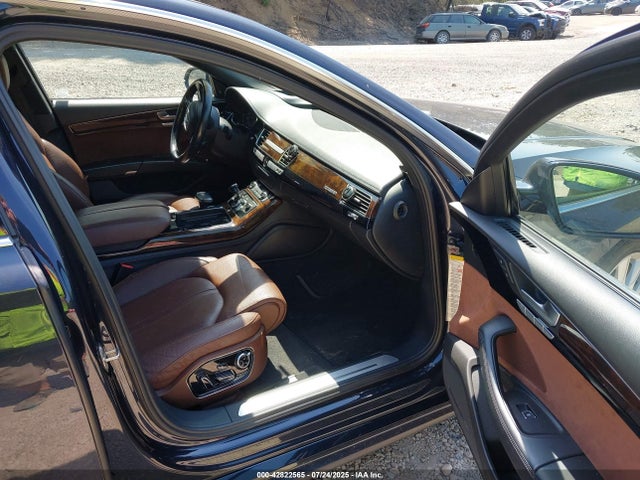 2017 AUDI A8 L WAU44AFD9HN014383 Photo 4