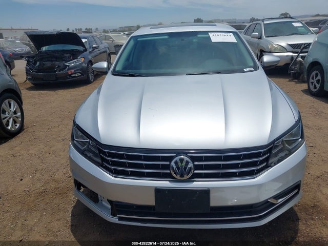 1VWBT7A37GC013125 Volkswagen Passat