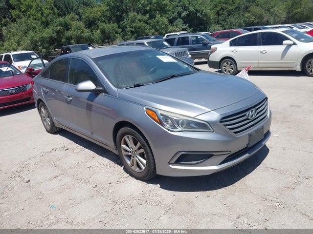 5NPE24AF4HH531632 Hyundai 2017