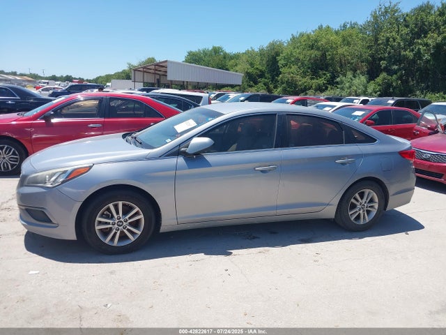 5NPE24AF4HH531632 Hyundai 2017