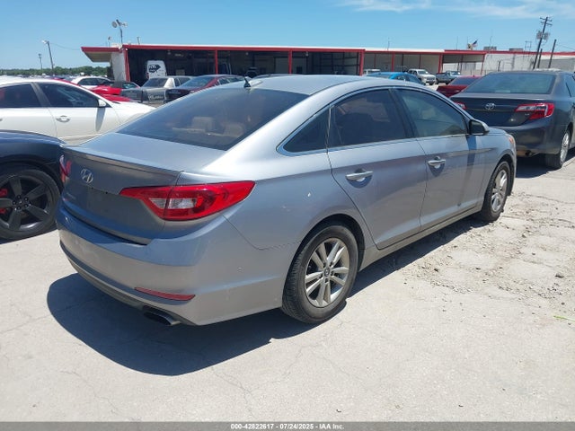 5NPE24AF4HH531632 Hyundai 2017