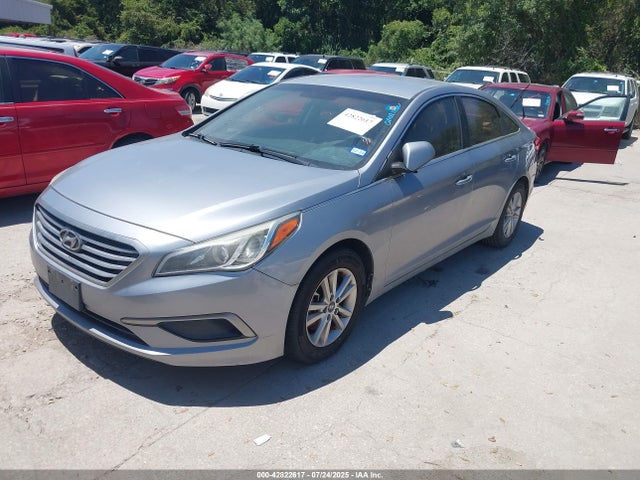 5NPE24AF4HH531632 Hyundai 2017