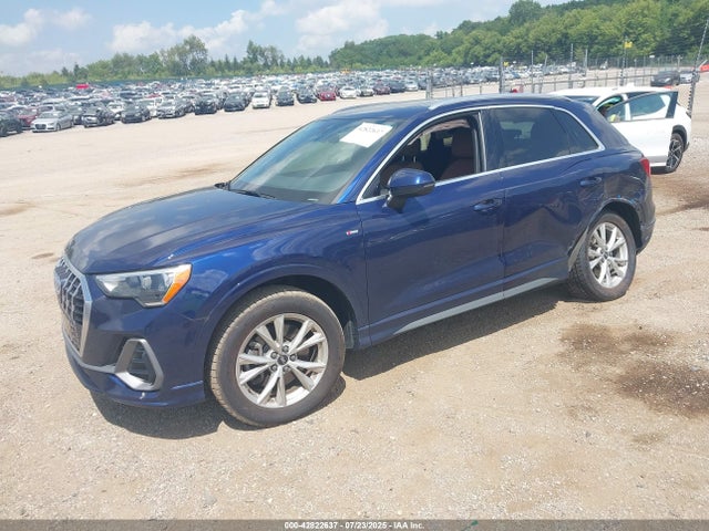 2021 AUDI Q3 WA1DECF38M1021629 Photo 1