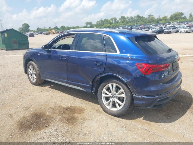 2021 AUDI Q3 WA1DECF38M1021629 Photo 2