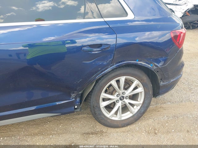 2021 AUDI Q3 WA1DECF38M1021629 Photo 5