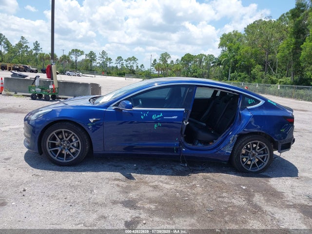 Tesla 2019 2019 5YJ3E1EA9KF321822 Image 15