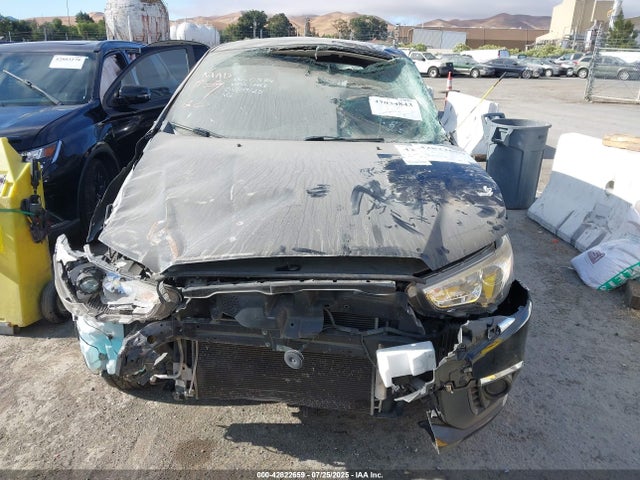 Mitsubishi mivec 2019 JA4AP3AU6KU013215 Image 12
