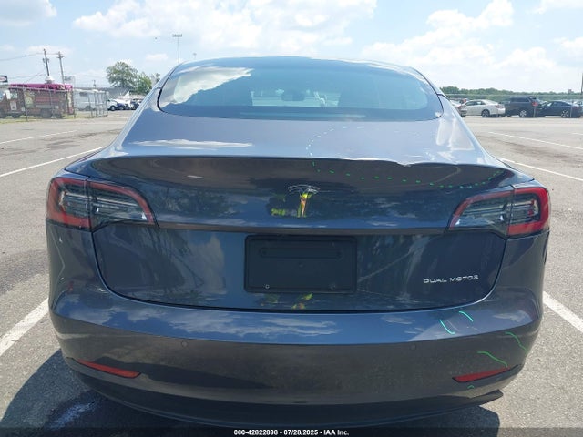 5YJ3E1EB2MF988355 Tesla MODEL 3