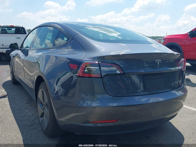 2021 TESLA MODEL 3 5YJ3E1EB2MF988355 Photo 2