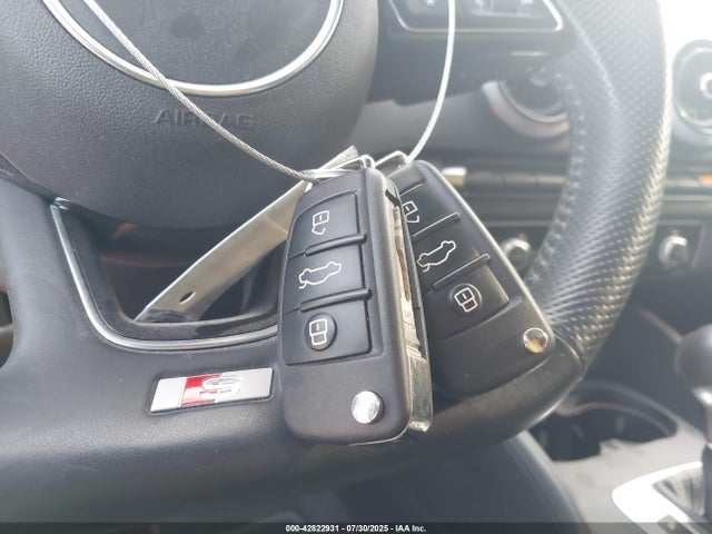 2018 AUDI S3 WAUB1GFF5J1074596 Photo 10