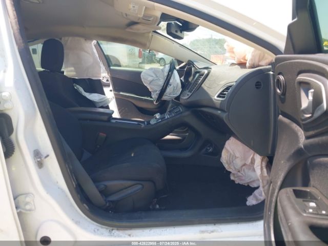 2015 CHRYSLER 200 1C3CCCAB9FN716949 Photo 4