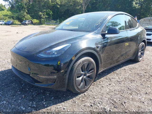 2024 TESLA MODEL Y 7SAYGDEE7RF208243 Photo 1