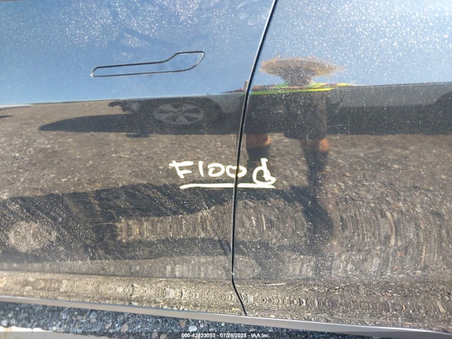 2024 TESLA MODEL Y 7SAYGDEE7RF208243 Photo 5