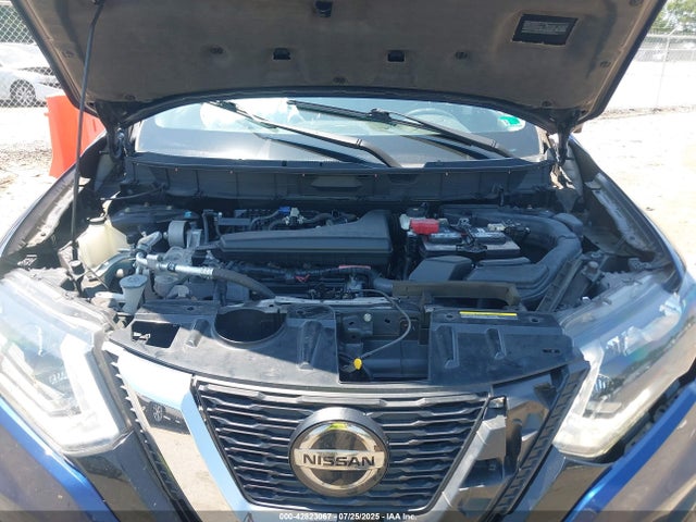 5N1AT2MV8JC825731 Nissan Rogue