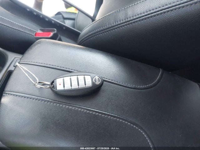 5N1AT2MV8JC825731 Nissan Rogue