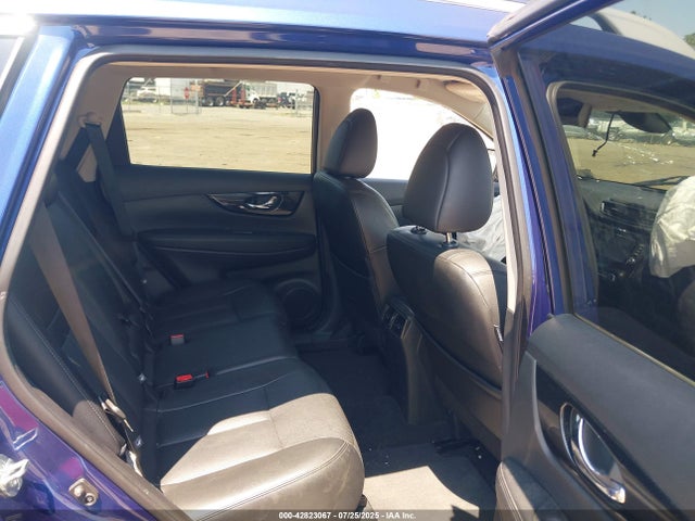 5N1AT2MV8JC825731 Nissan Rogue