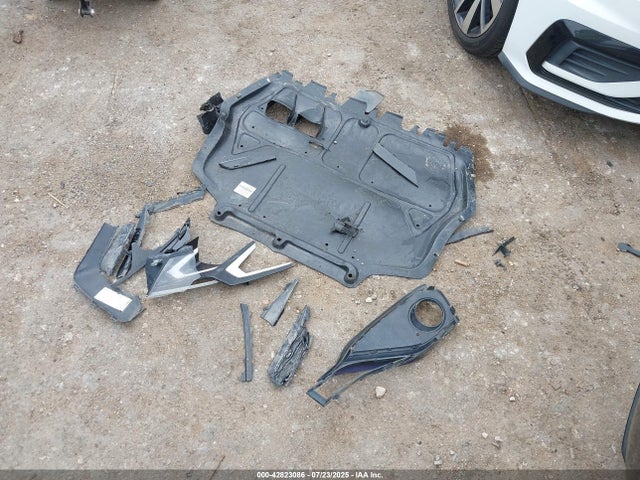 1VWAA7A34JC030280 Volkswagen 2.0 tsi