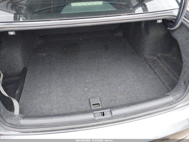 1VWAA7A34JC030280 Volkswagen 2.0 tsi