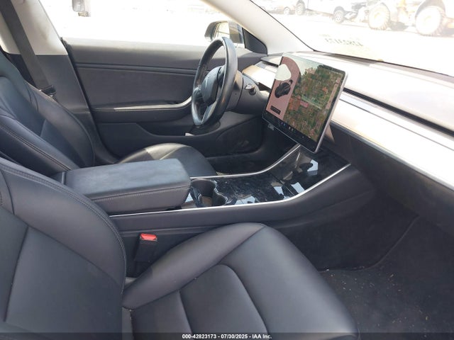 2018 TESLA MODEL 3 5YJ3E1EA1JF027359 Photo 4
