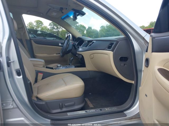 2011 HYUNDAI GENESIS KMHGC4DF1BU118707 Photo 4