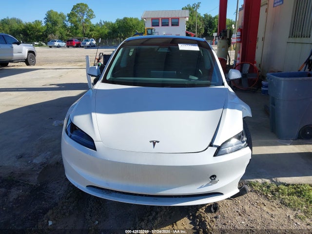 5YJ3E1EB3RF797440 Tesla 2024