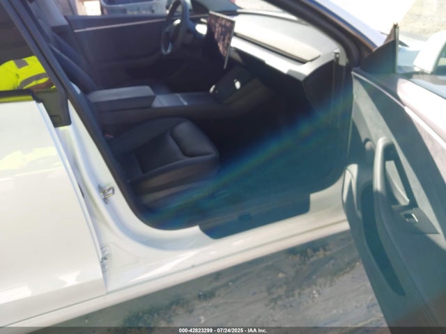 2024 TESLA MODEL 3 5YJ3E1EB3RF797440 Photo 4