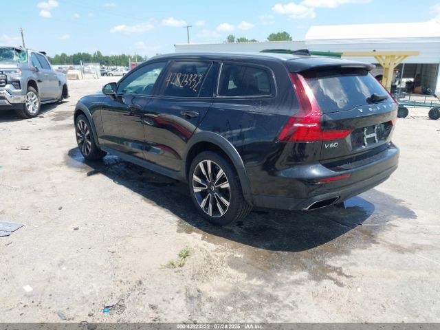 2021 VOLVO V60 CROSS COUNTRY YV4102WK3M1074020 Photo 2