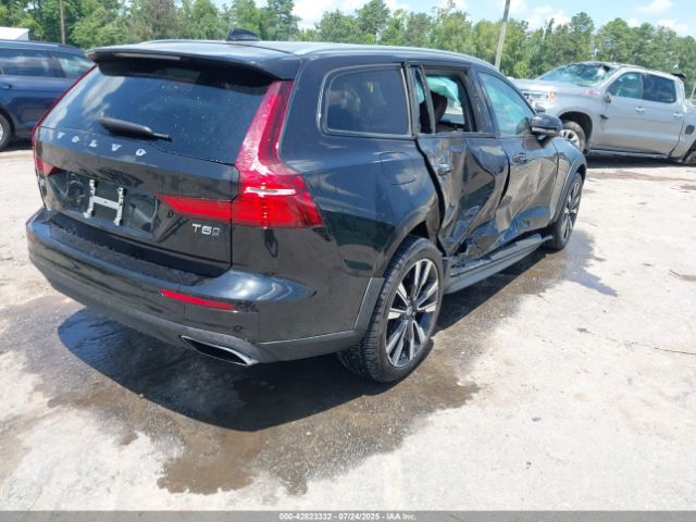 2021 VOLVO V60 CROSS COUNTRY YV4102WK3M1074020 Photo 3