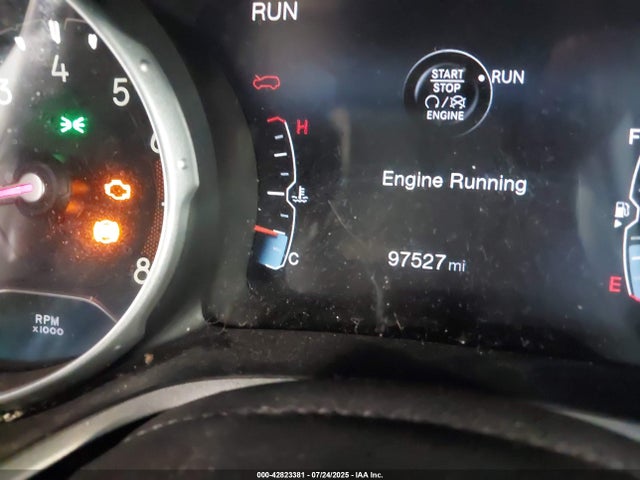 Jeep 2017 2017 3C4NJCBBXHT669314 Image 16