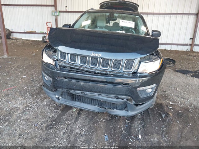 Jeep 2017 2017 3C4NJCBBXHT669314 Image 6