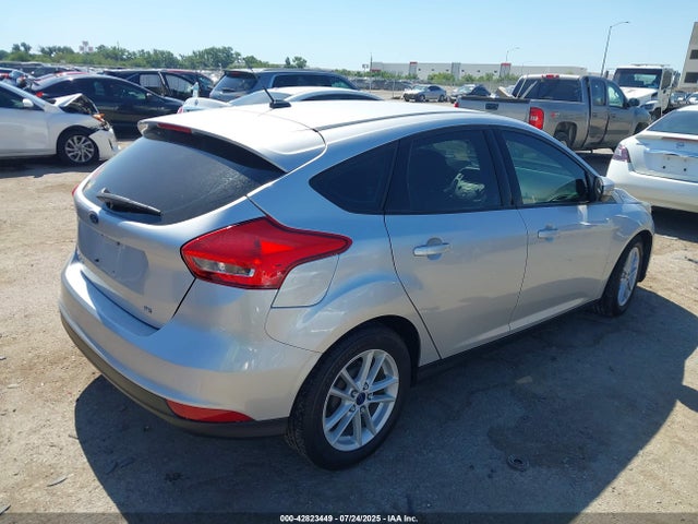 Ford 2.0l gdi 2017 1FADP3K29HL219939 Image 4