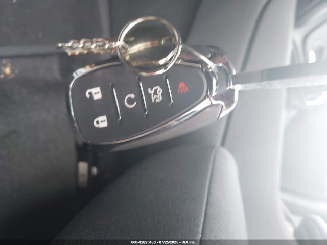 1G1ZD5ST5SF123401 Chevrolet lfv