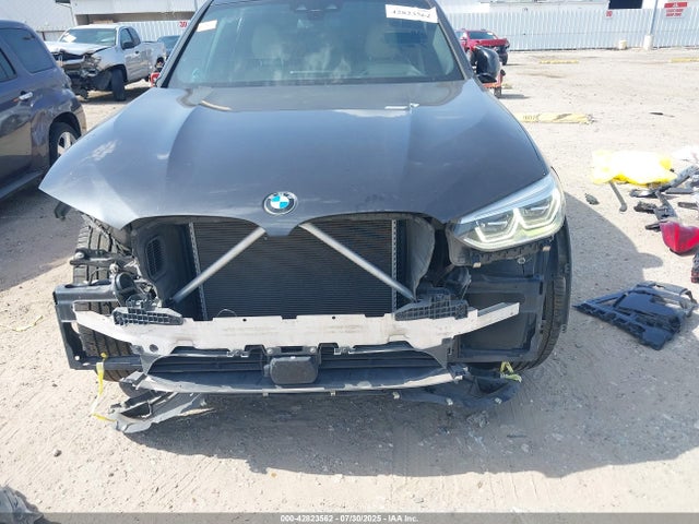 5UXTR9C58JLD59256 BMW X3