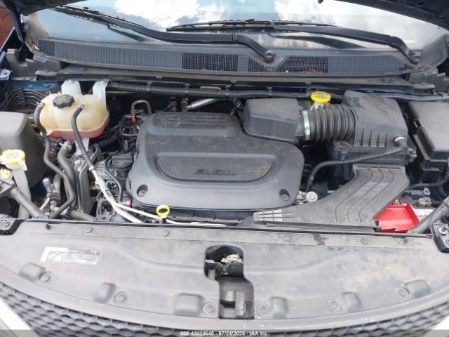 2020 CHRYSLER VOYAGER 2C4RC1DG1LR157610 Photo 9