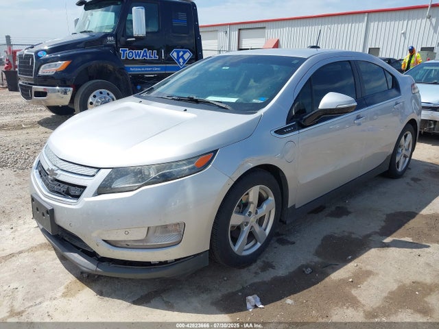 Chevrolet luu - ffv, e-flex, fam 0 2015 1G1RD6E46FU134077 Image 2