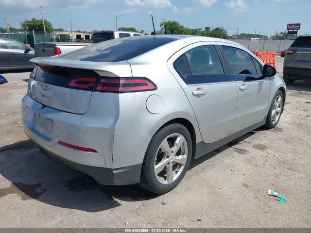 Chevrolet luu - ffv, e-flex, fam 0 2015 1G1RD6E46FU134077 Image 4