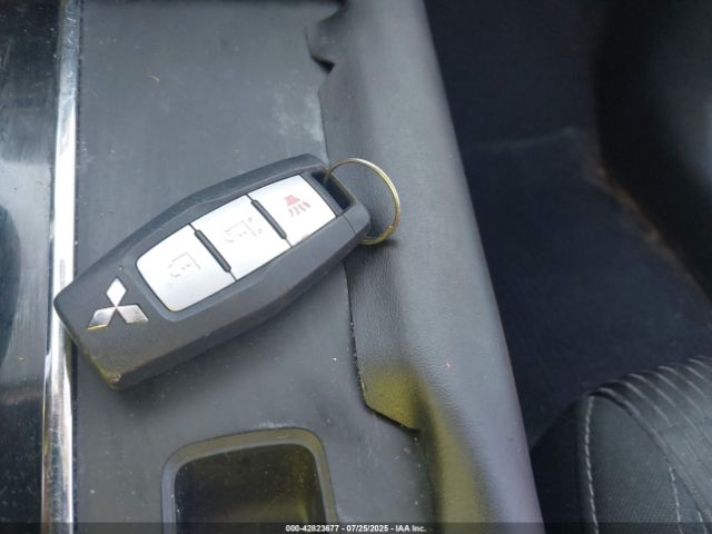 2022 MITSUBISHI OUTLANDER JA4J4TA80NZ001144 Photo 10