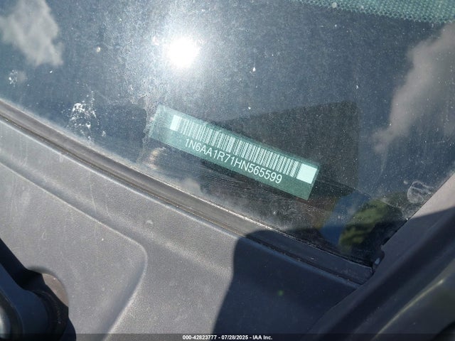 1N6AA1R71HN565599 Nissan Titan