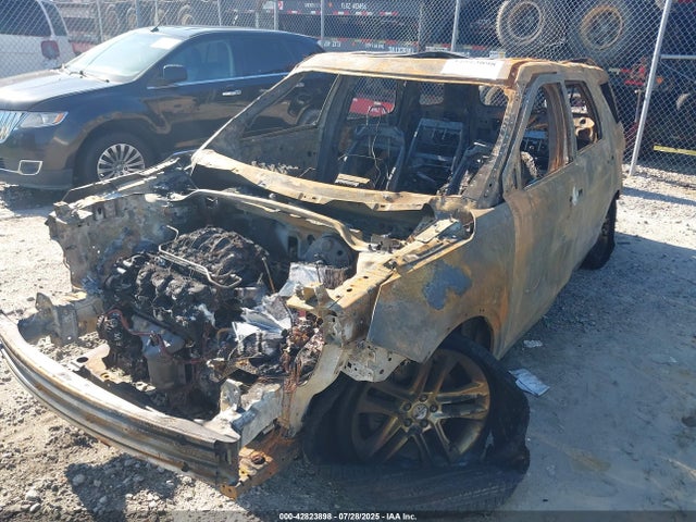 Ford Explorer 2016 1FM5K7F88GGB49565 Image 2