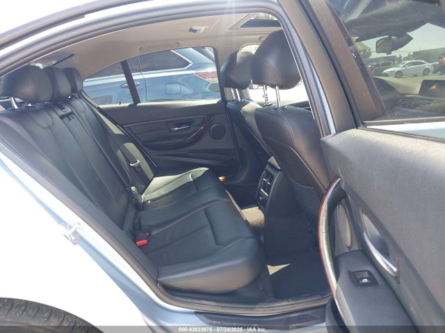 WBA3C1G51ENR49933 BMW 328I