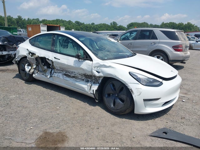 2022 TESLA MODEL 3 5YJ3E1EB8NF108843 Photo 0