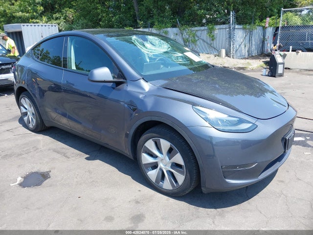 2023 TESLA MODEL Y 7SAYGDEE3PA183786 Photo 0