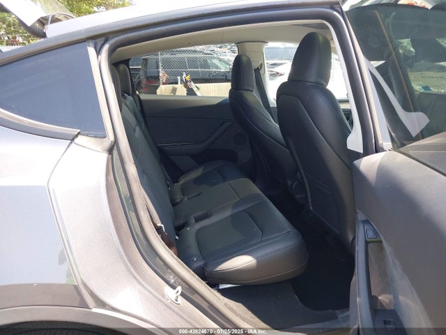 2023 TESLA MODEL Y 7SAYGDEE3PA183786 Photo 7