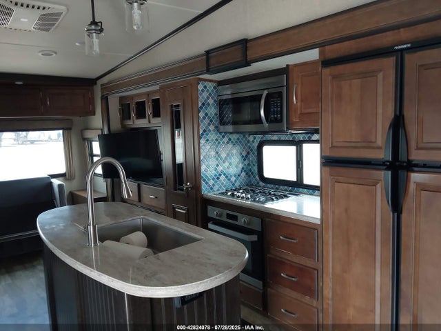 Grand Design 2018 2018 573FR3628J3318550 Image 5